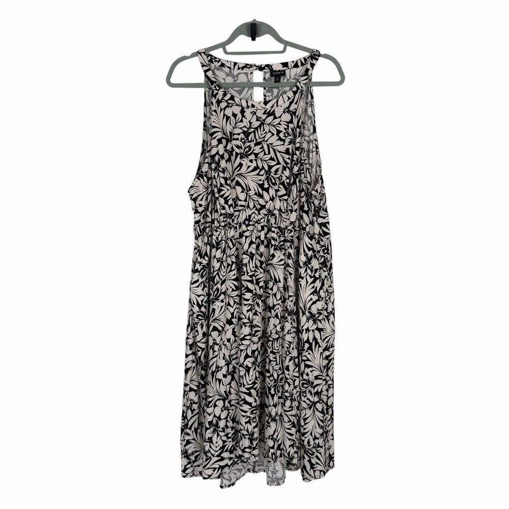 Torrid Sheena Floral Hi Low Dress 3 3X White Black Floral Tropical Beach Resort